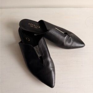 CECELIA NEW YORK Black Pointed Leather Slip-On Mules